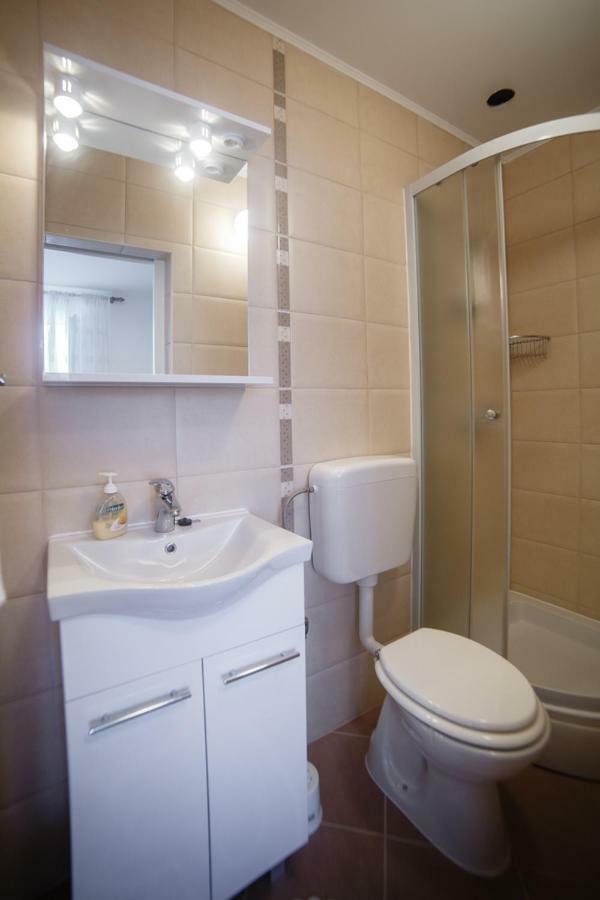 Apartments Maris Rab Town Kültér fotó